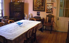 Auberge Des Arts Bed And Breakfast
